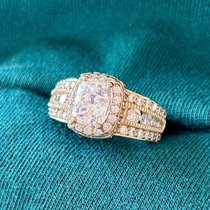 Stunning Diamonique CZ Halo Design Ring, NWOT, Size 7